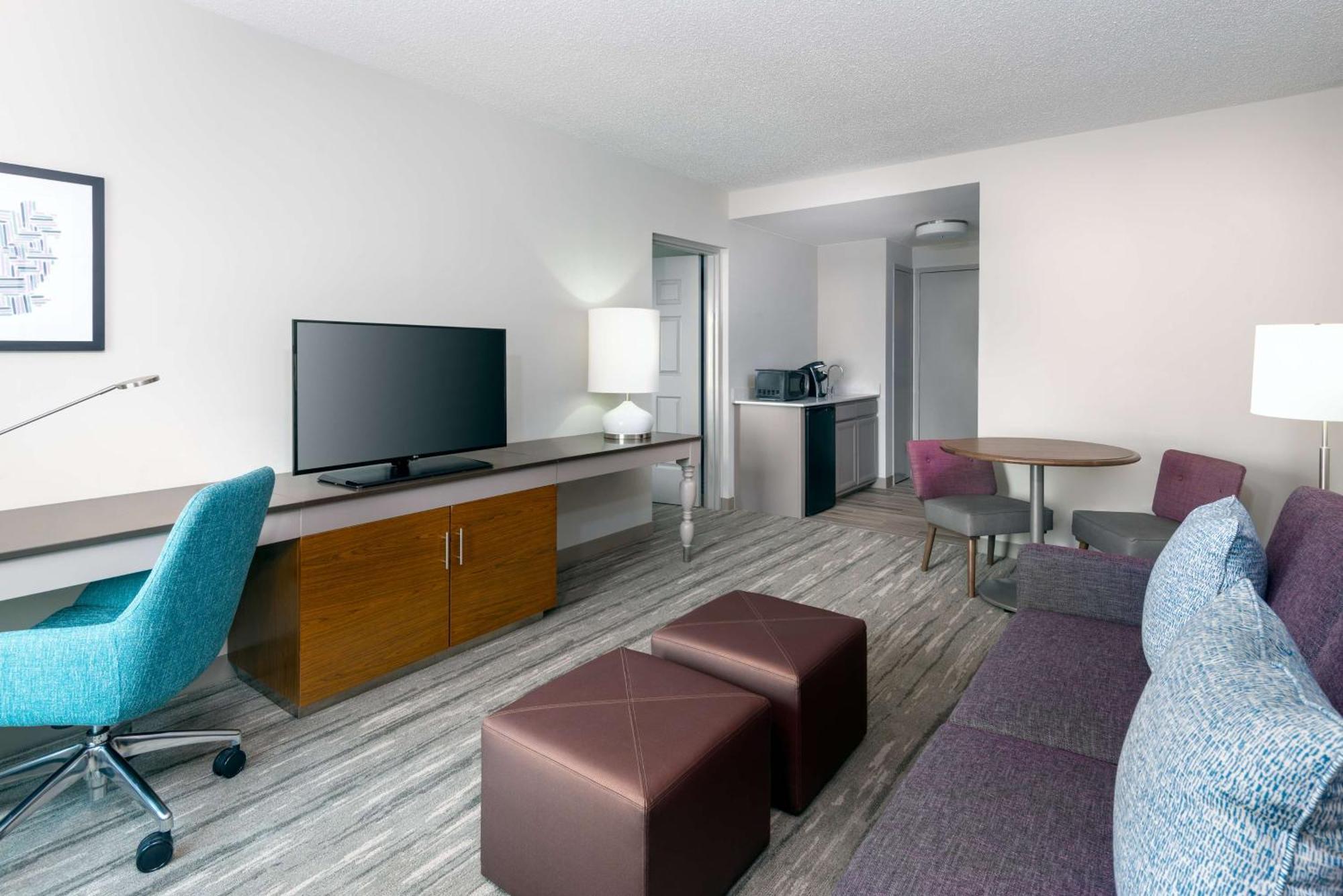 Hilton Garden Inn Charlotte Uptown Exterior photo
